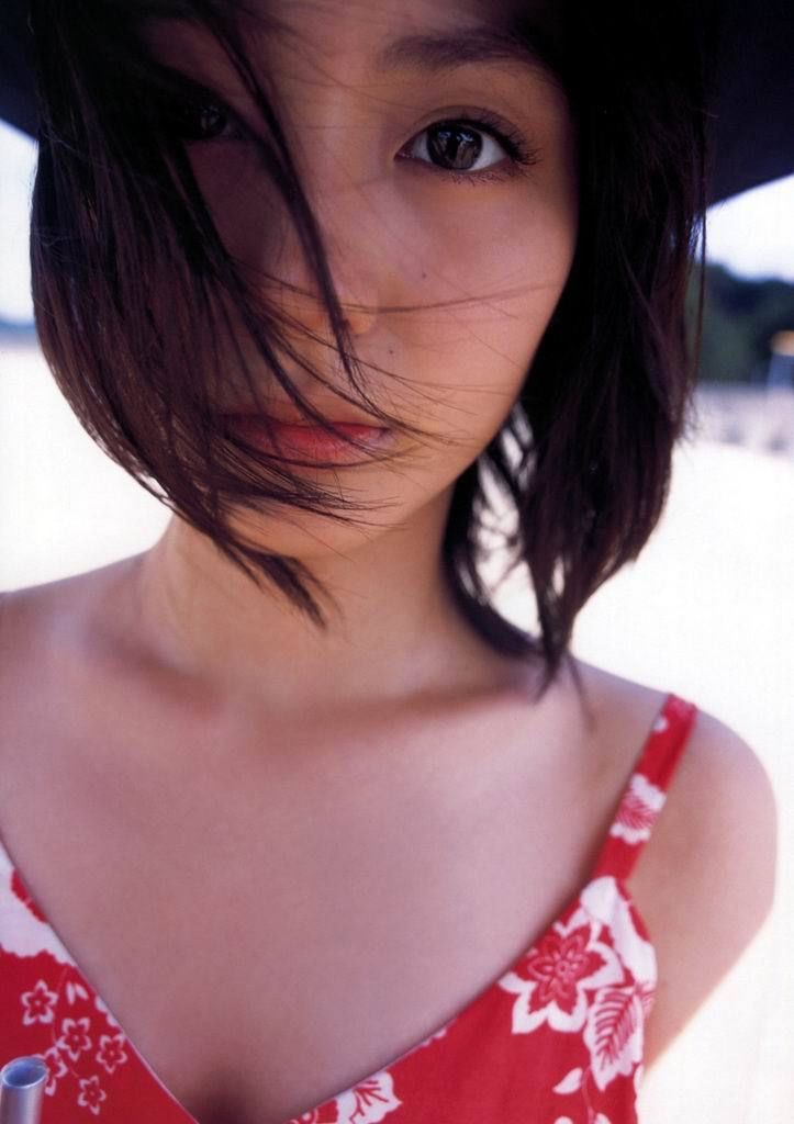 Yuika Motokariya Pagina 48 No.edb179